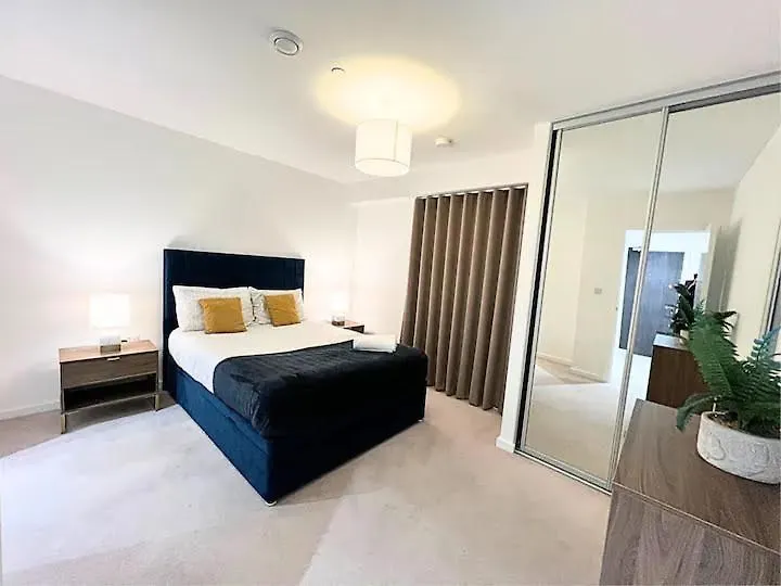 Spacious Modern 1-Bedroom Apartment In London Catford - Excellent Transport Links - Ideal For Long Stays 0*,  United Kingdom