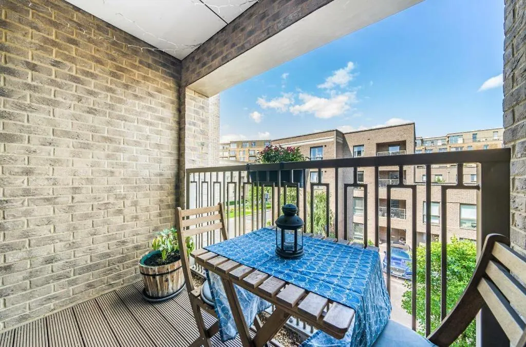 Spacious Modern 1-Bedroom Apartment In London Catford - Excellent Transport Links - Ideal For Long Stays